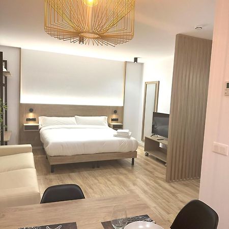 Arena 20 Suites Valenza Esterno foto