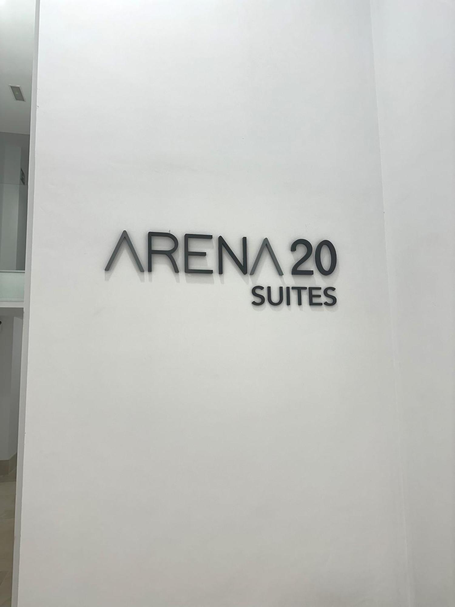 Arena 20 Suites Valenza Esterno foto
