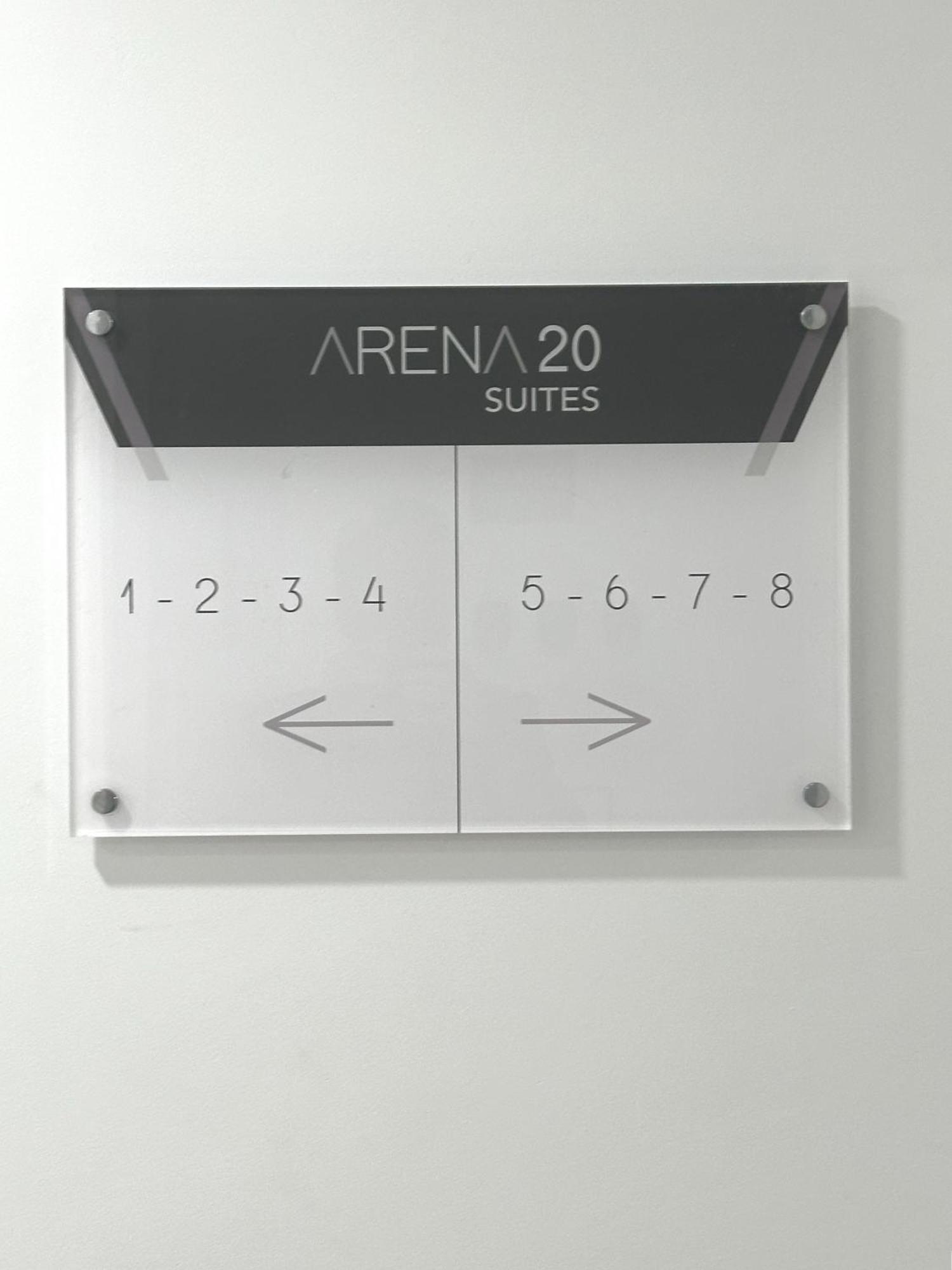 Arena 20 Suites Valenza Esterno foto
