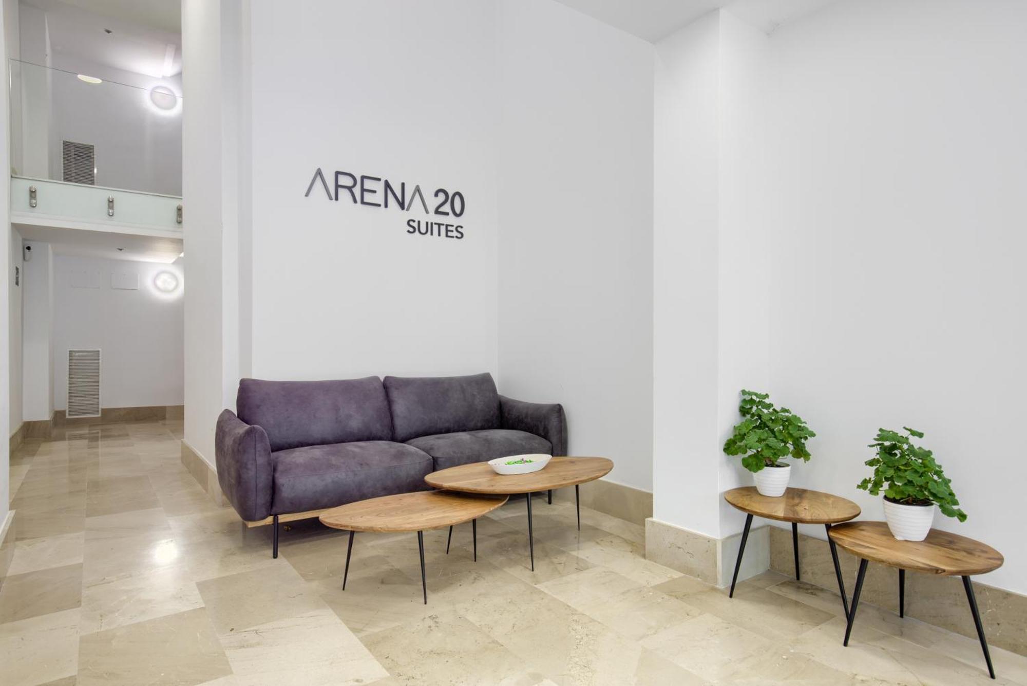 Arena 20 Suites Valenza Esterno foto