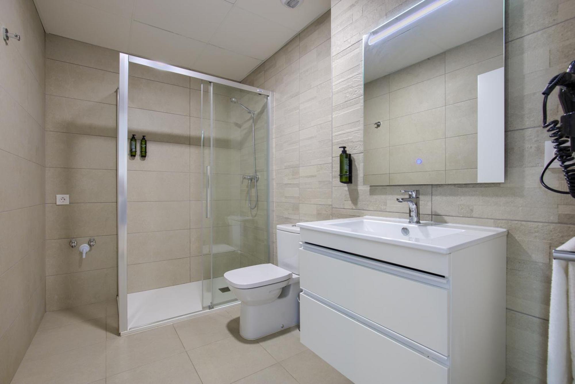 Arena 20 Suites Valenza Esterno foto