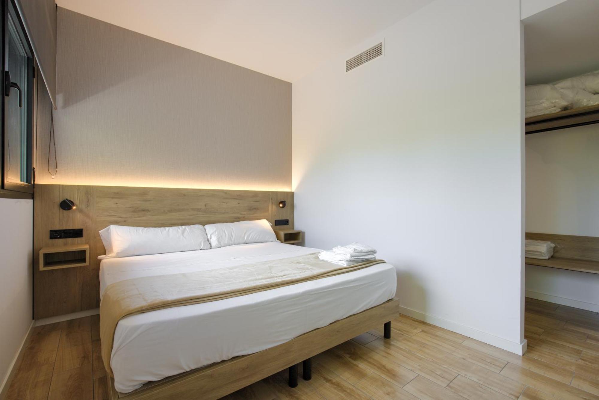 Arena 20 Suites Valenza Esterno foto