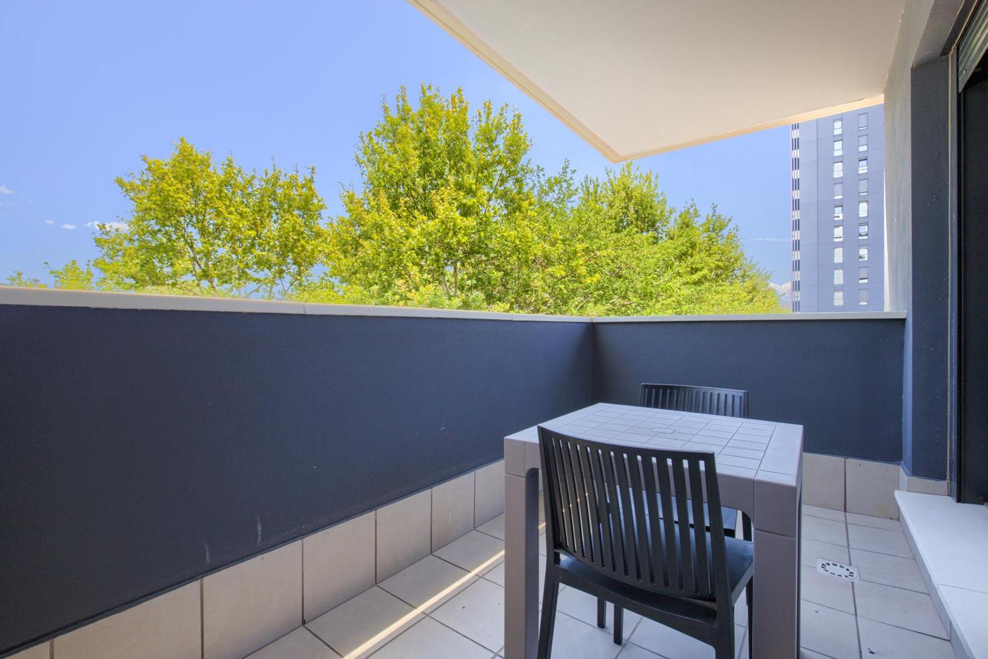 Arena 20 Suites Valenza Esterno foto